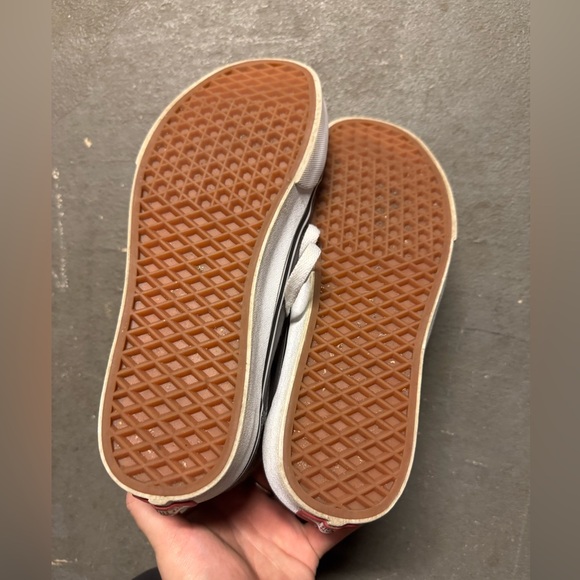 grey vans - Picture 4 of 5